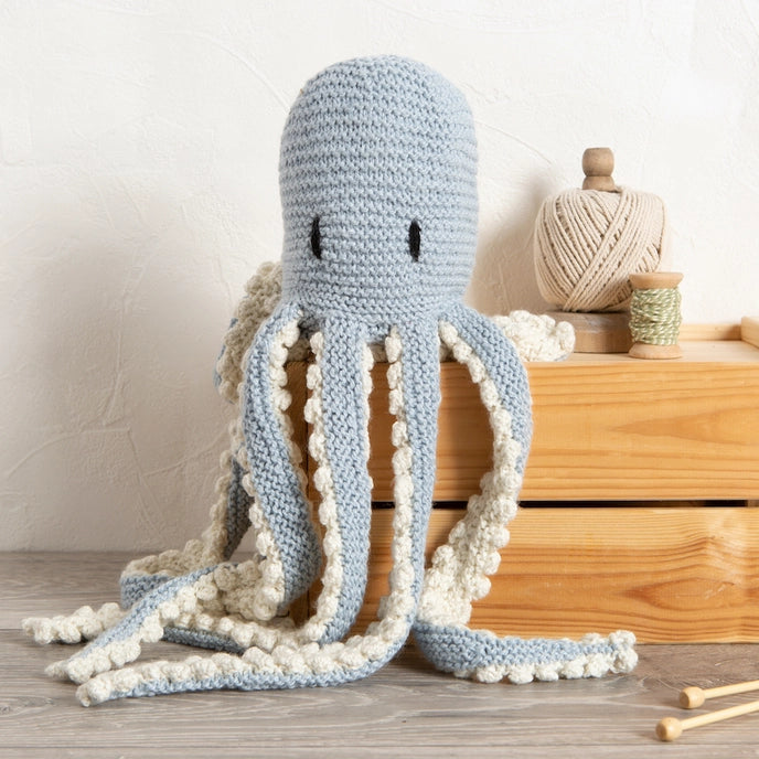 Robyn Octopus Knitting Kit in Baby Blue