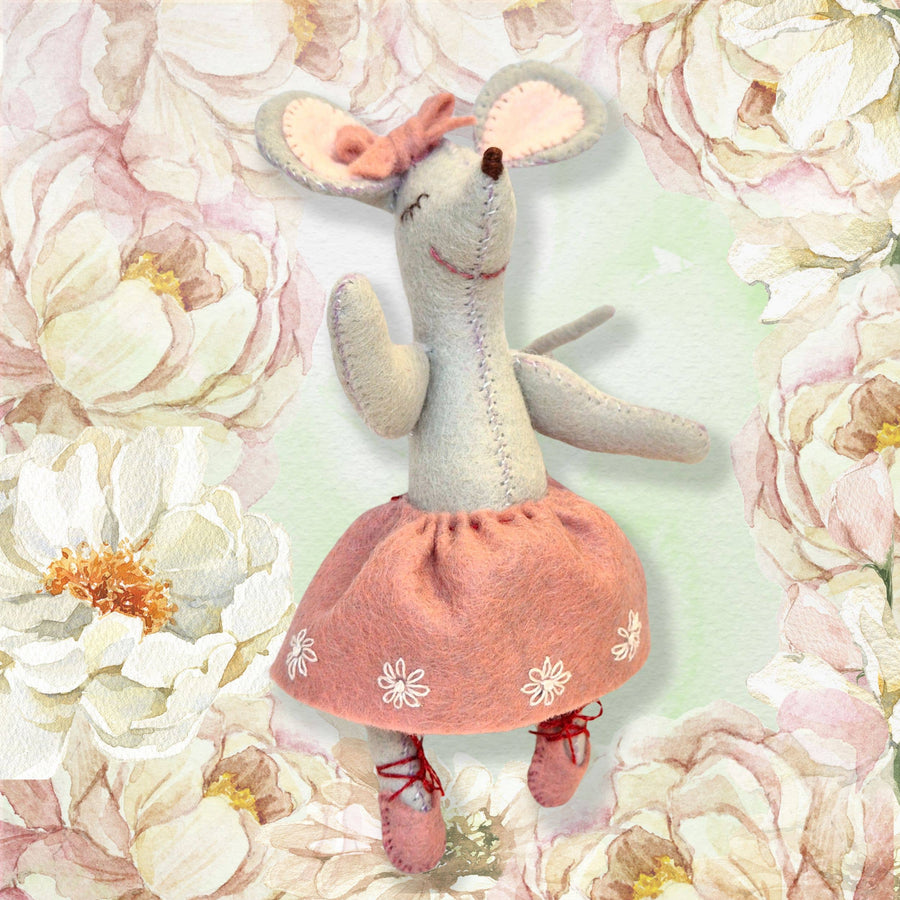 Little Mouse The Ballet Dancer Felt Kit