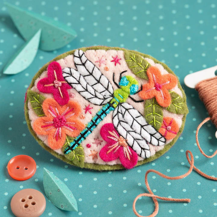 Hawthorn Handmade Felt Brooch Kit